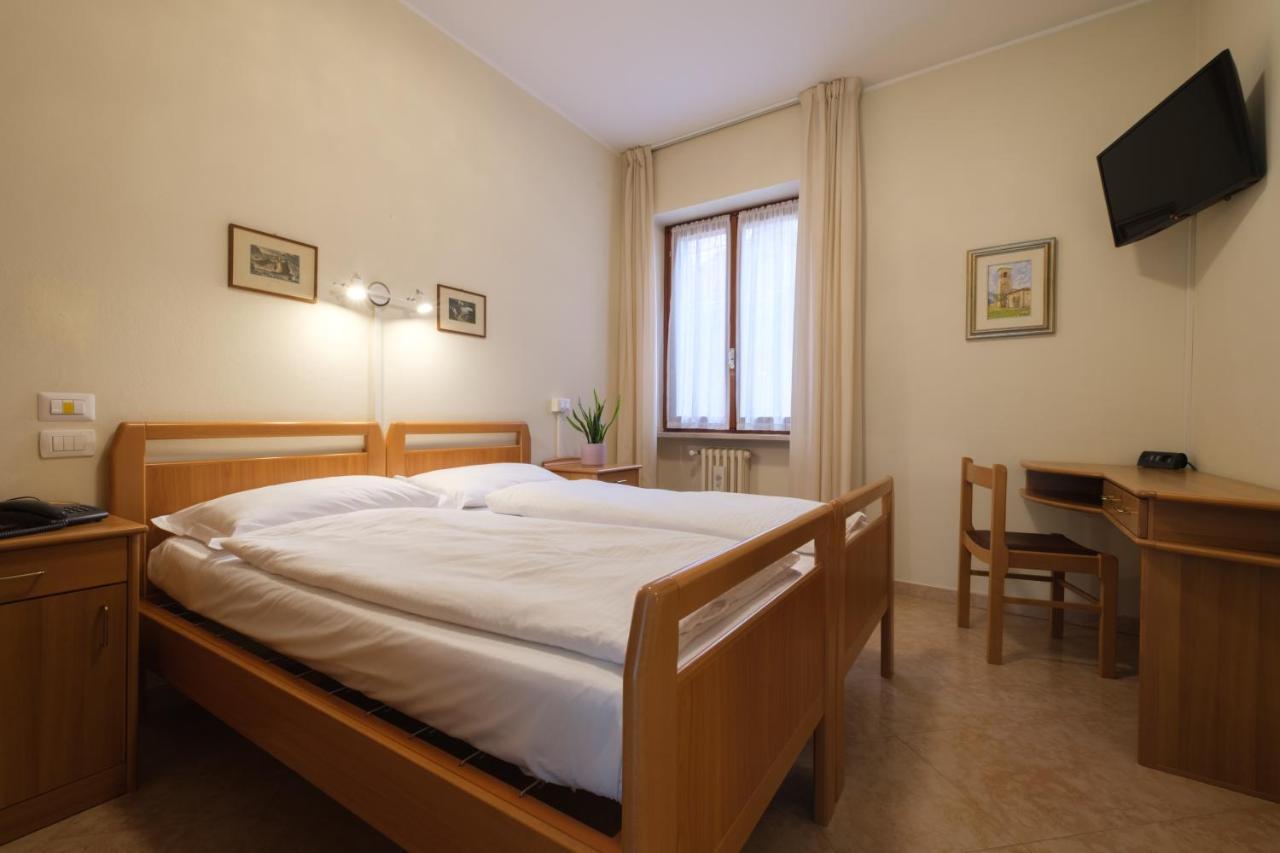 Casa Vacanza - Casa Del Padre Nascimbeni Торрі-дель-Бенако Екстер'єр фото